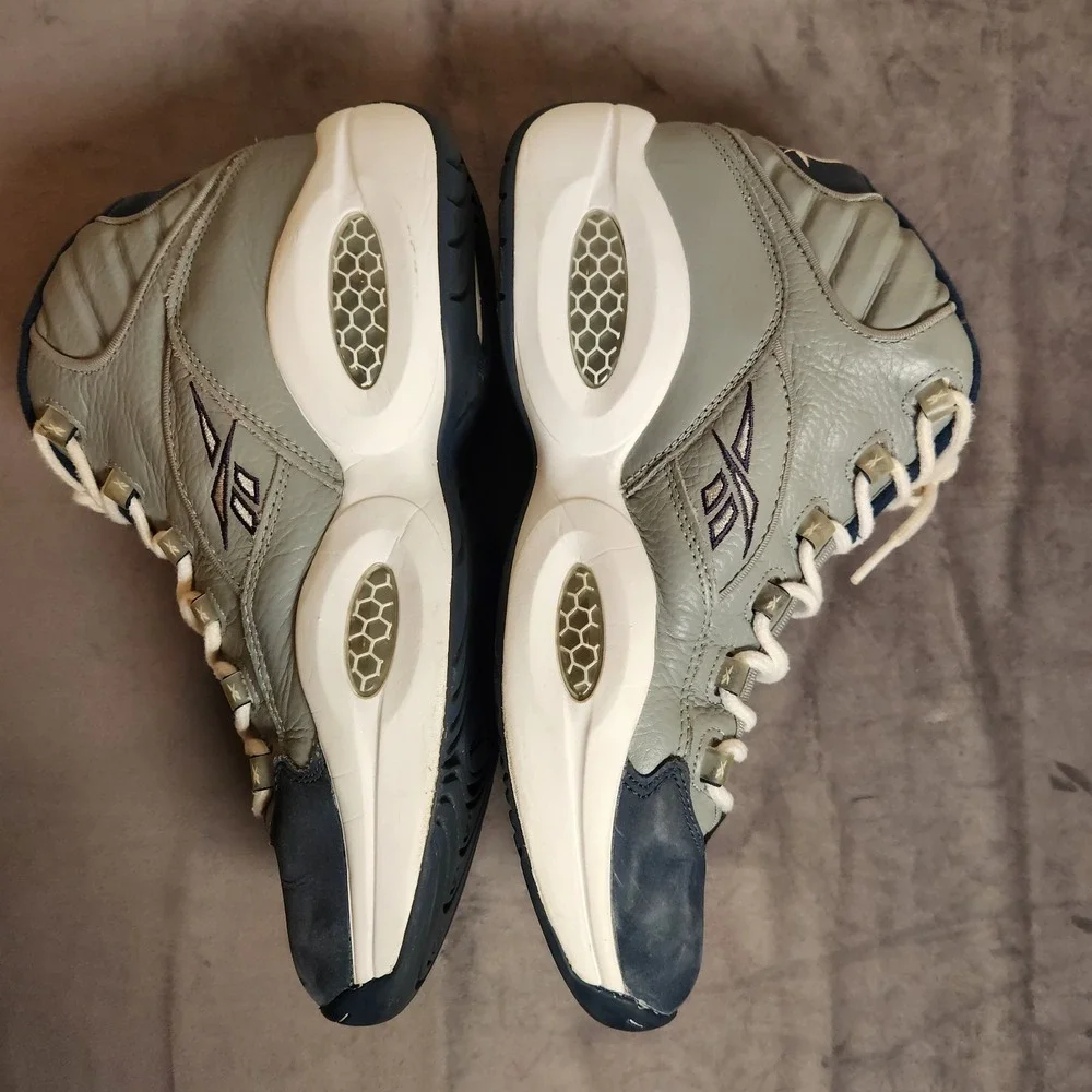 Reebok Question Mid Georgetown Men Size 12 J99179 Grey Navy Basketball Shoes